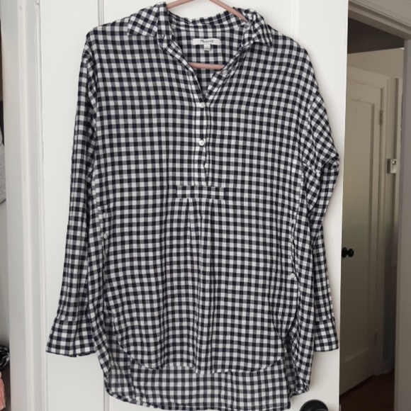 Madewell Tops - Madewell blue plaid button up